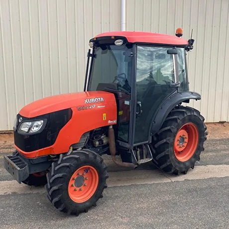 2015 Kubota M8540 Narrow 3