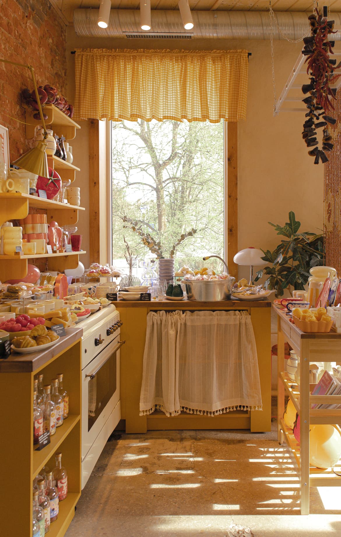 Domik shop interior