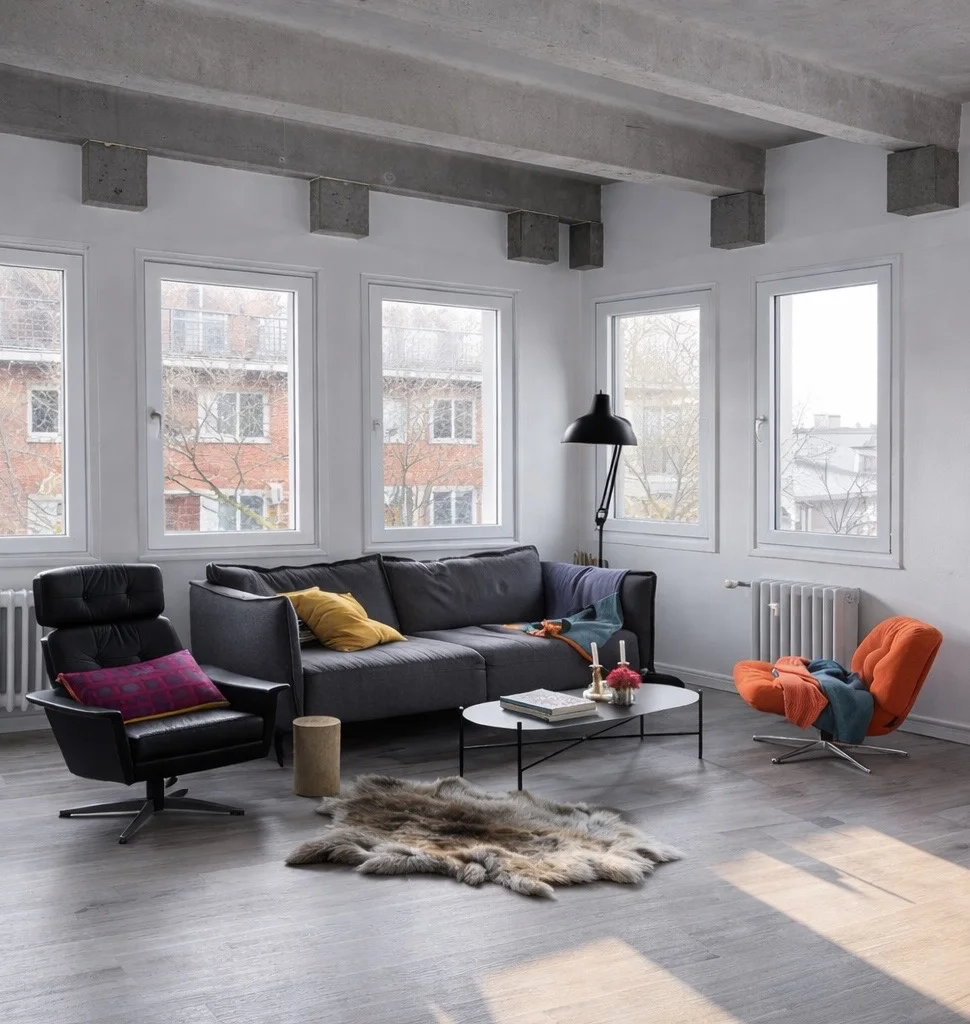 Lehrmann Living Room mit offener Küche in Hamburg