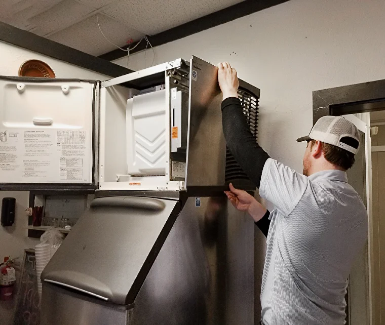 Commercial Ice Machine Services Orlando FL l Fuse