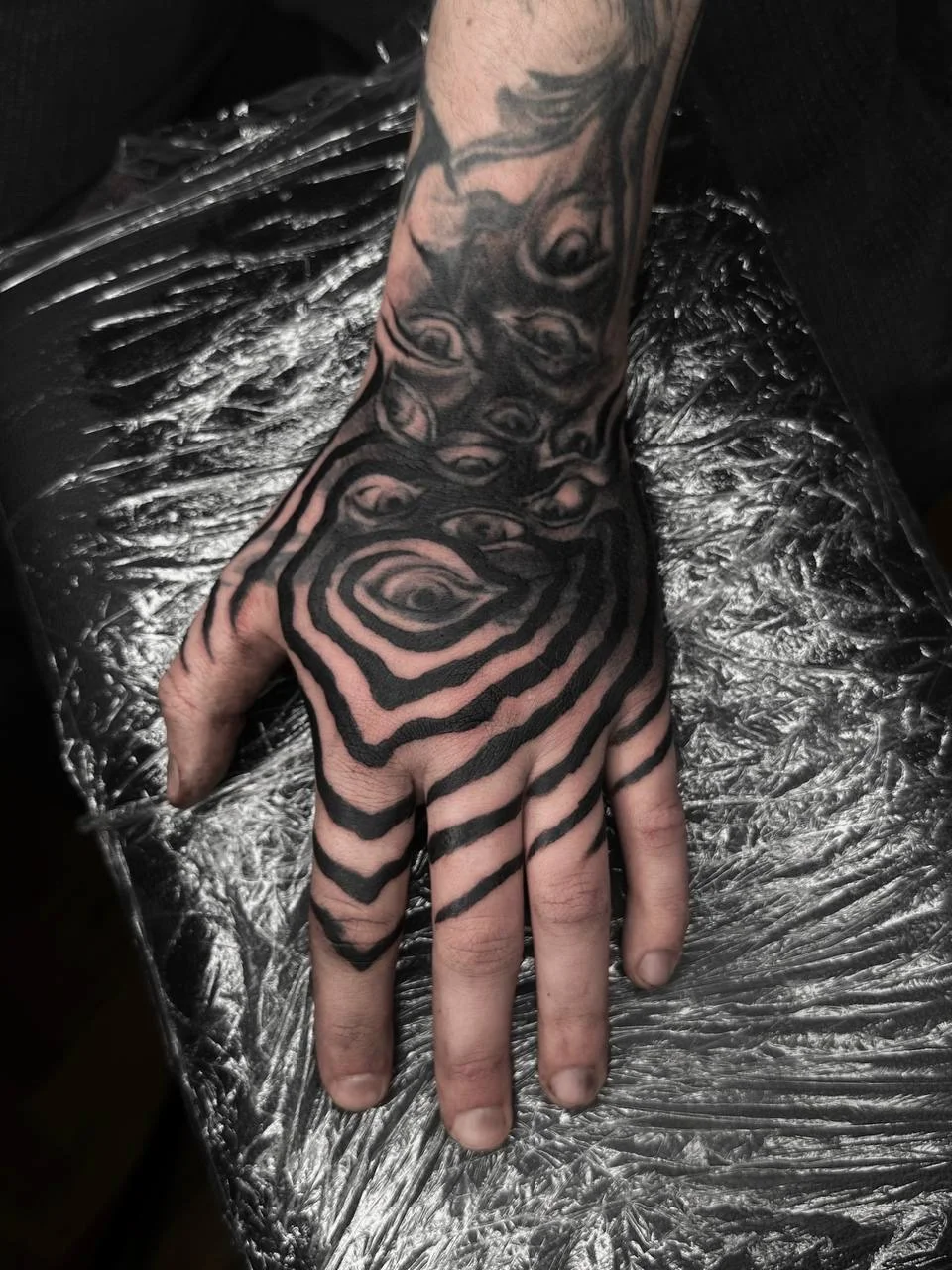 Gothic Tattoo von Karine bei Brennnessel Tattoo Berlin