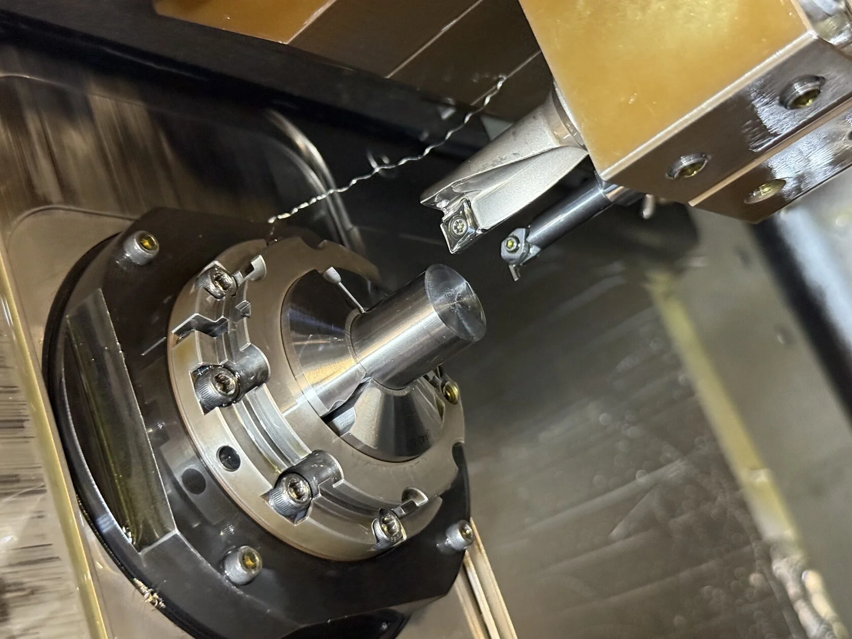 Precision boring bar tooling
