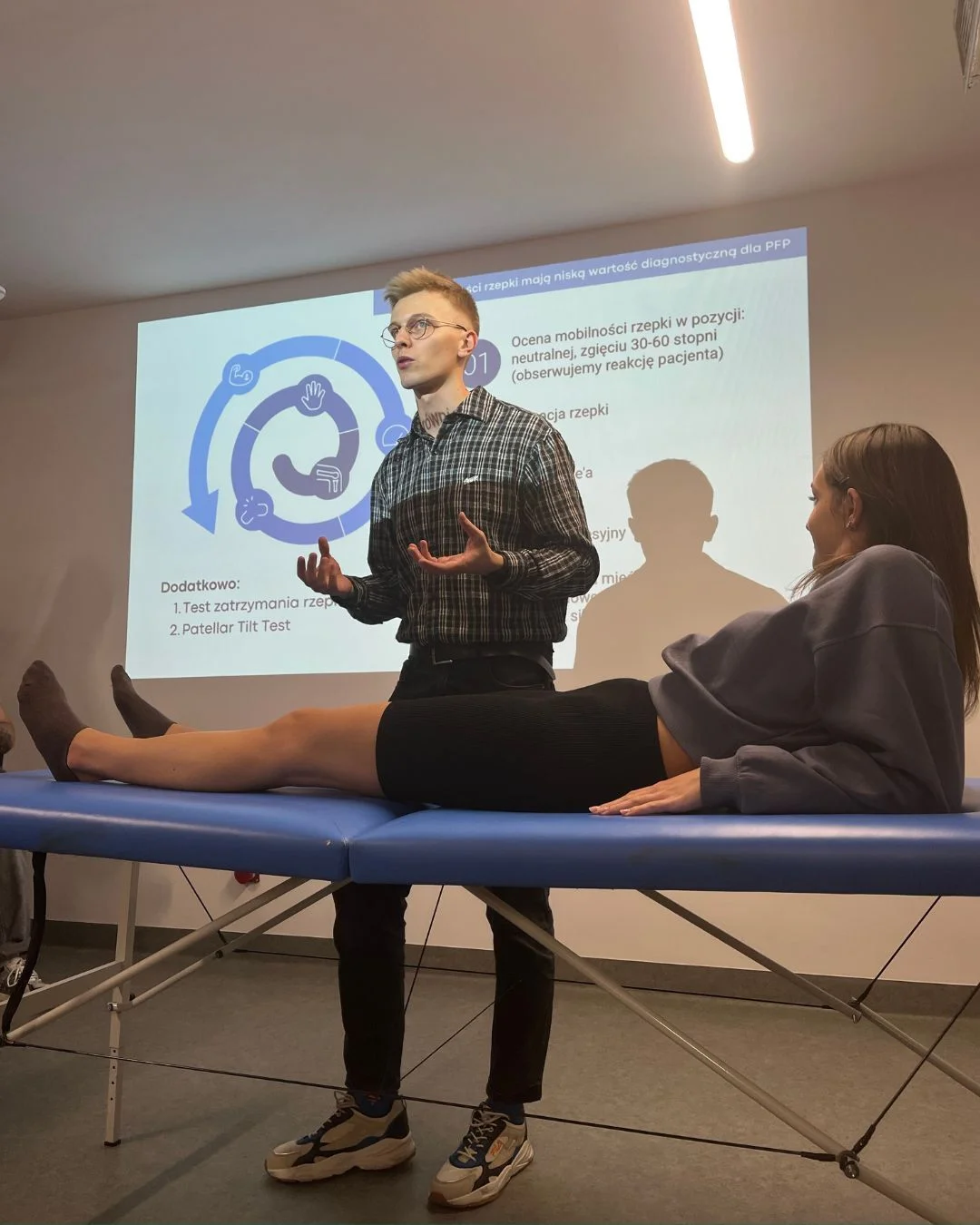 Kurs edukacyjny: zespół bolesnego barku. Łukasz Poniatowski.