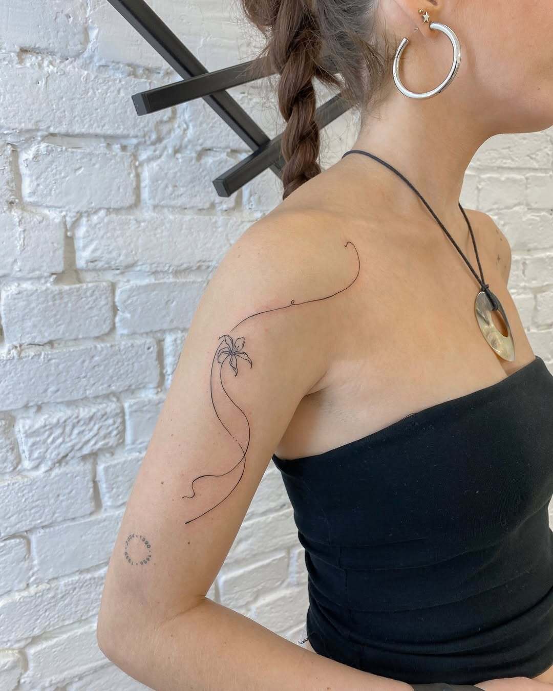 Fine Line Tattoo von Daria – Arbeit 7