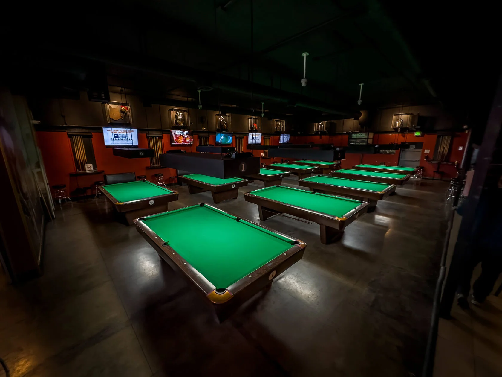 Gladi8or Pizza & Billiards photo