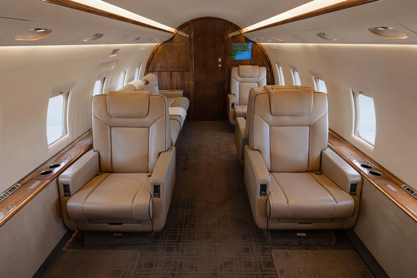 Challenger 604 N618JJ | Talon Air