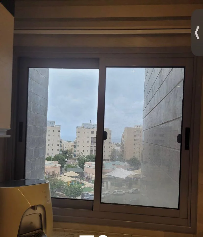 Standard window 1-2 parts
