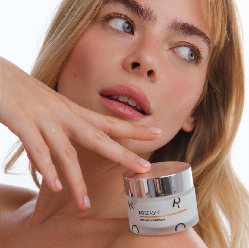ボディ・フェイスケア Ruby-Cell Beauty Master BSF-1000 Крем з мікроголками для боротьби з першими ознаками старіння