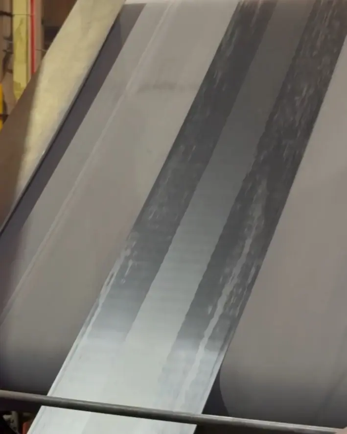 タイヤ製造工程で使用される素材