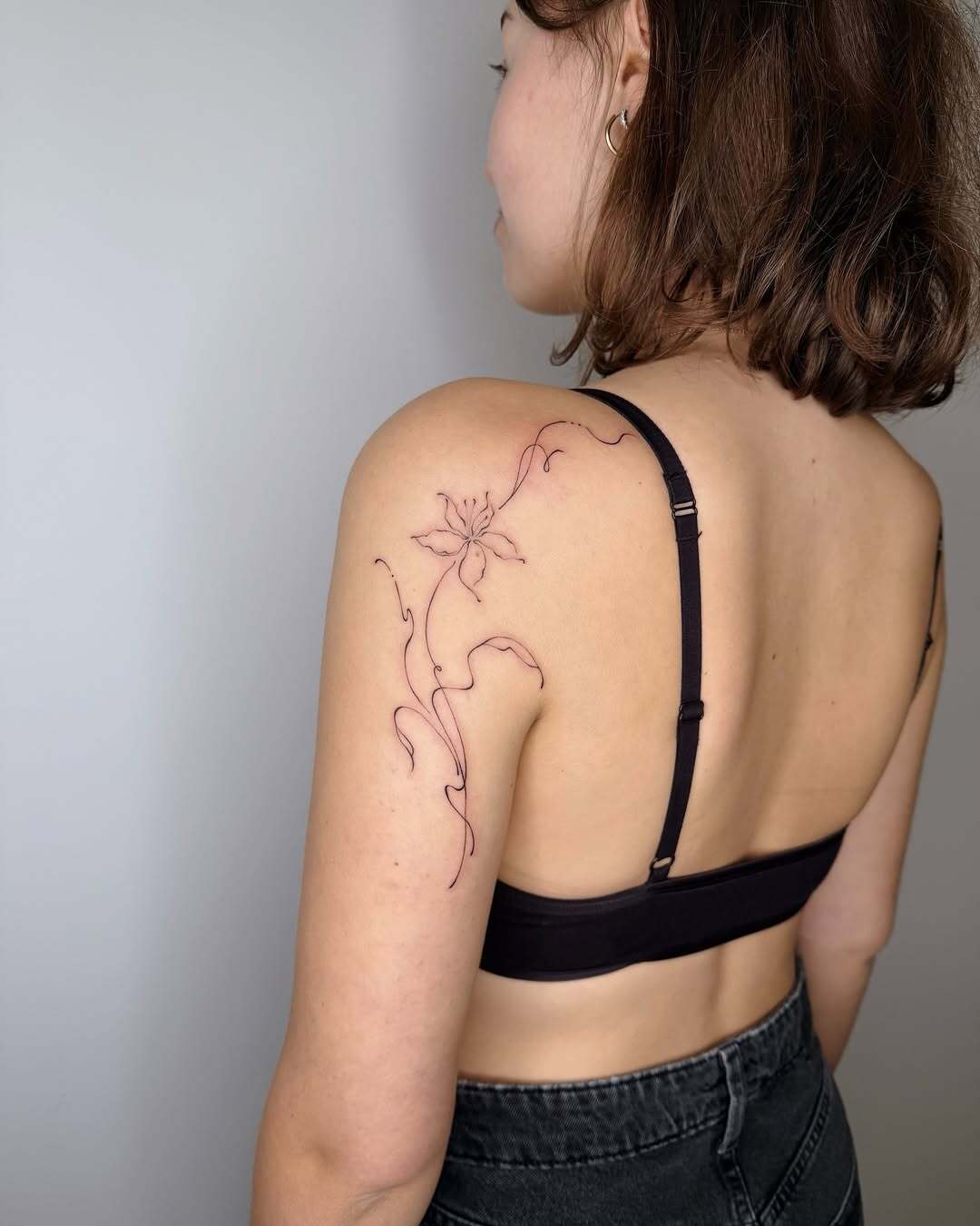Fine Line Tattoo von Daria – Arbeit 1