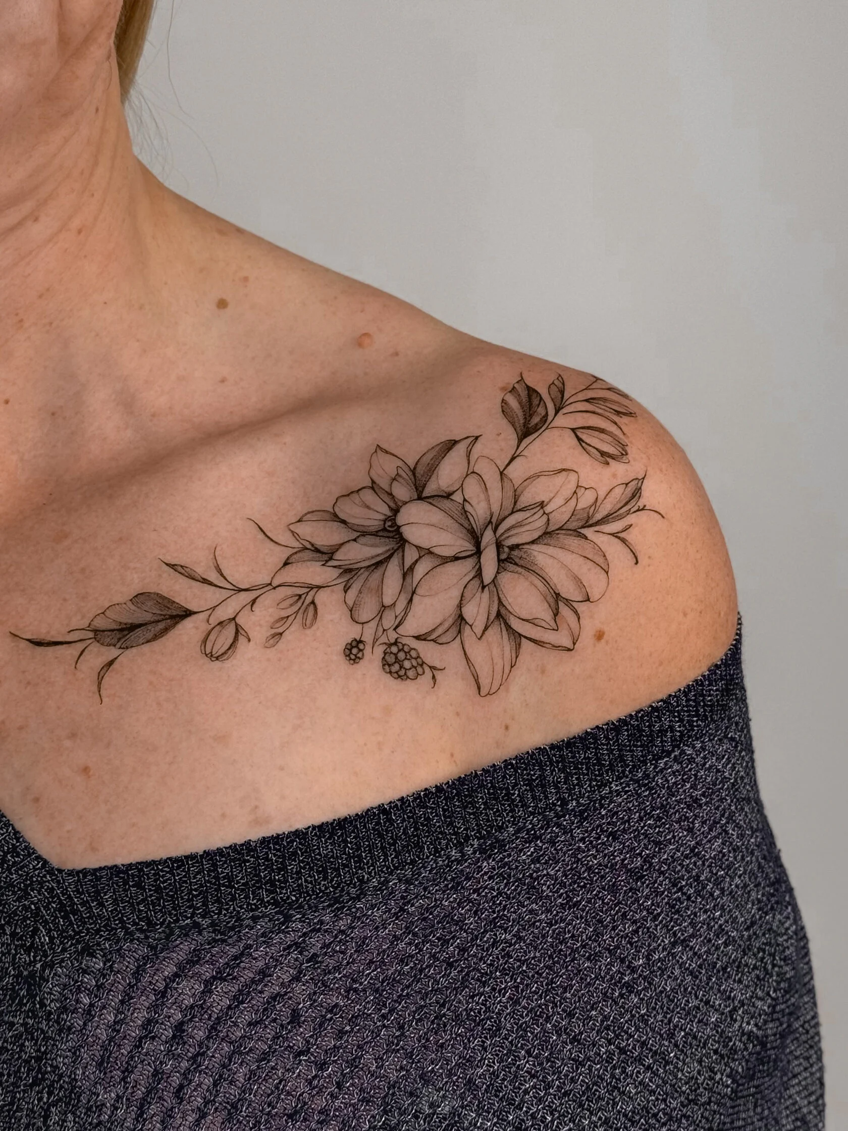 Fine Line Tattoo von Yana – Arbeit 8