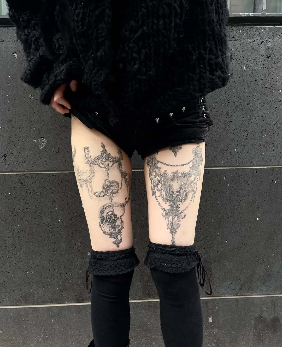 Abstrakt Tattoo von Misha – Arbeit 1