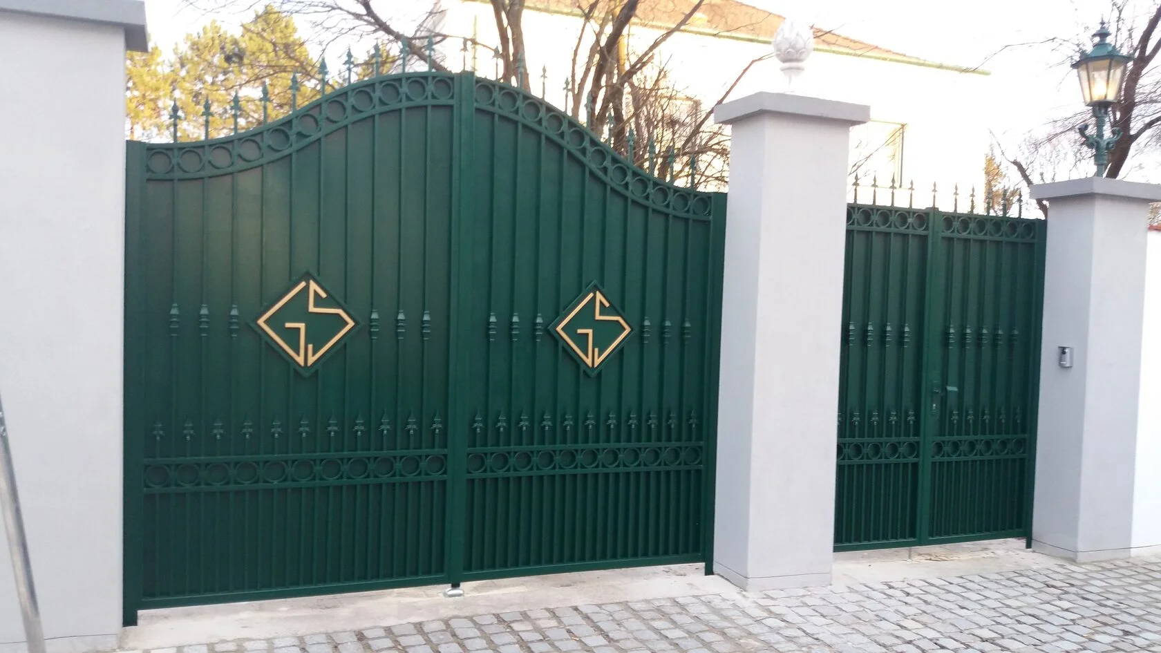 Křídlová brána 2