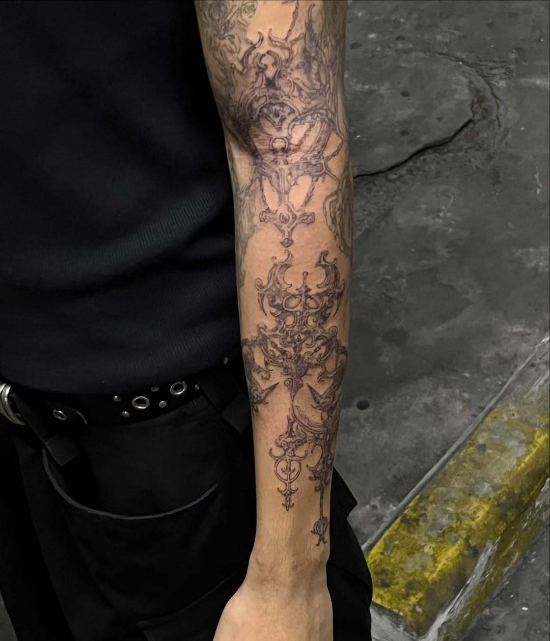 Abstrakt Tattoo von Misha – Arbeit 3
