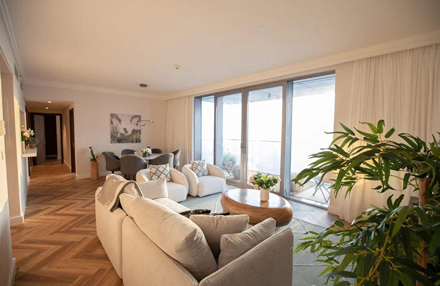 Modern Bohemian
2 Bed Apartment