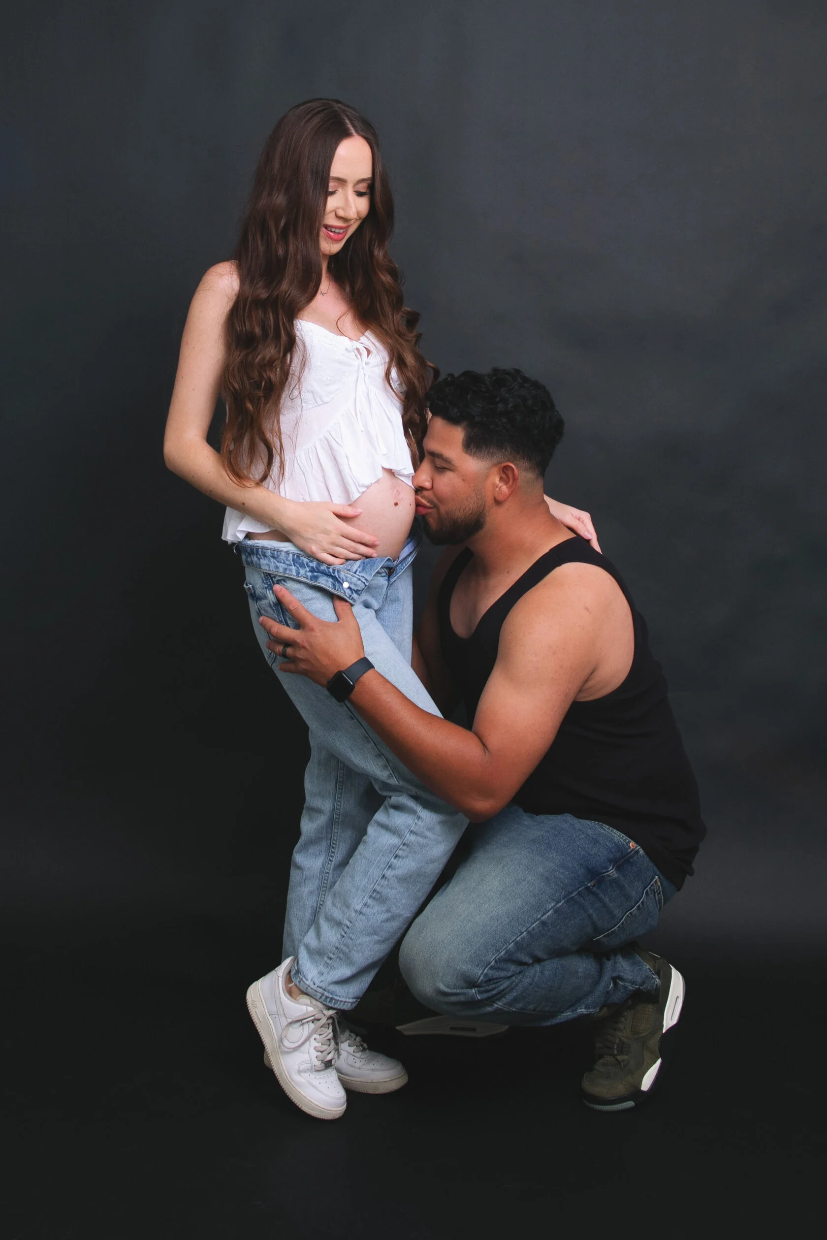 Maternity photoshoot in San Francisco self-portrait studio