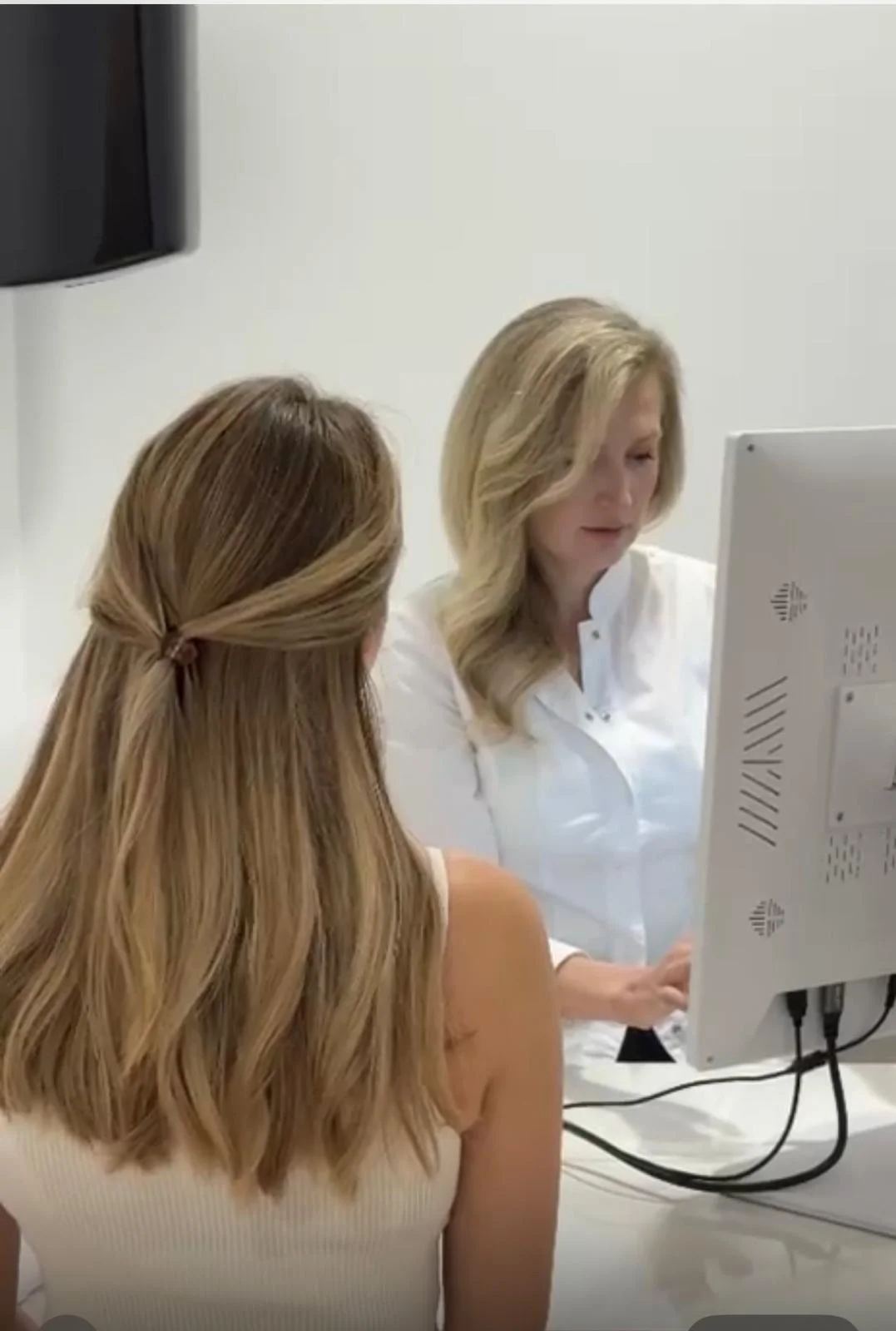 Elona – Directora Elona Clinic